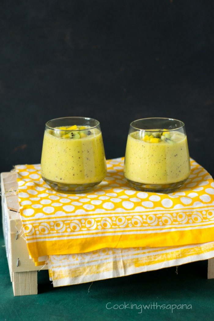 Kiwi Mango Smoothie - Cooking With Sapana