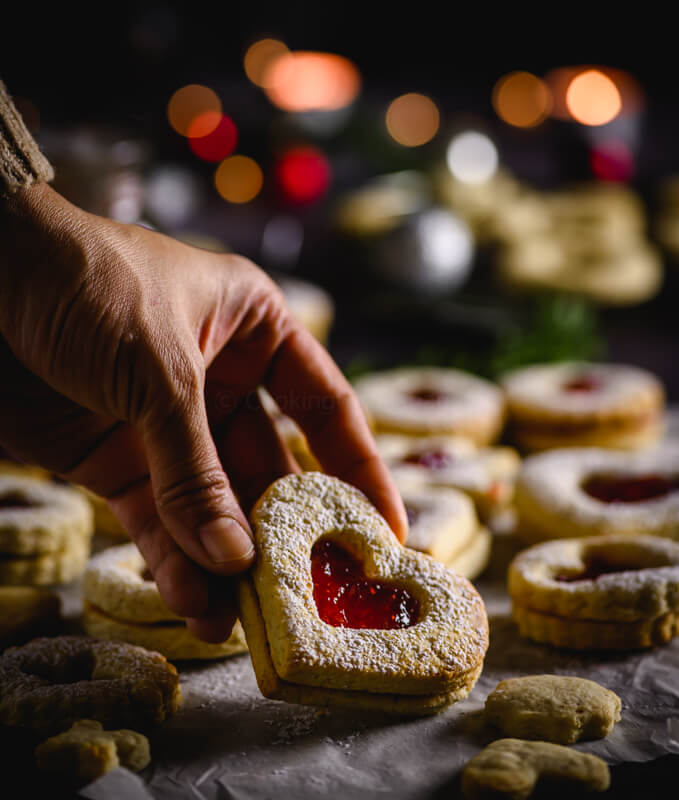 linzer cookies