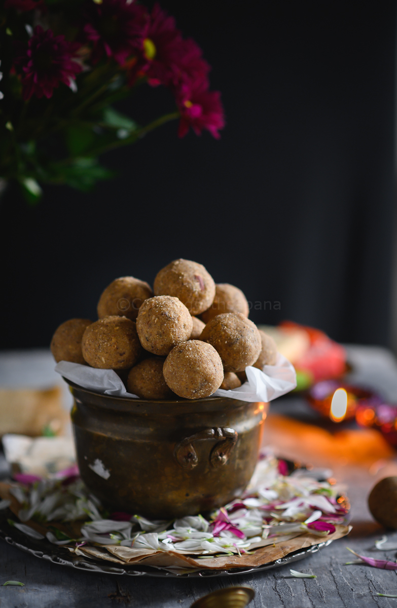Pinni | How to make Pinni - Cooking With Sapana
