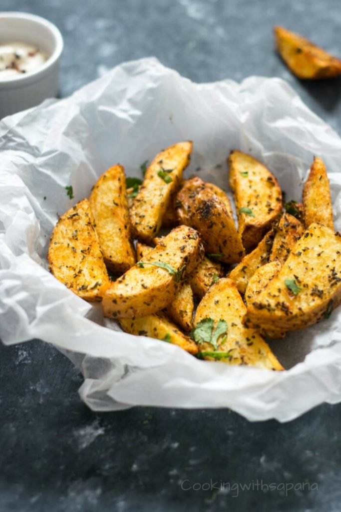 Herbed Potato Wedges - Cooking With Sapana